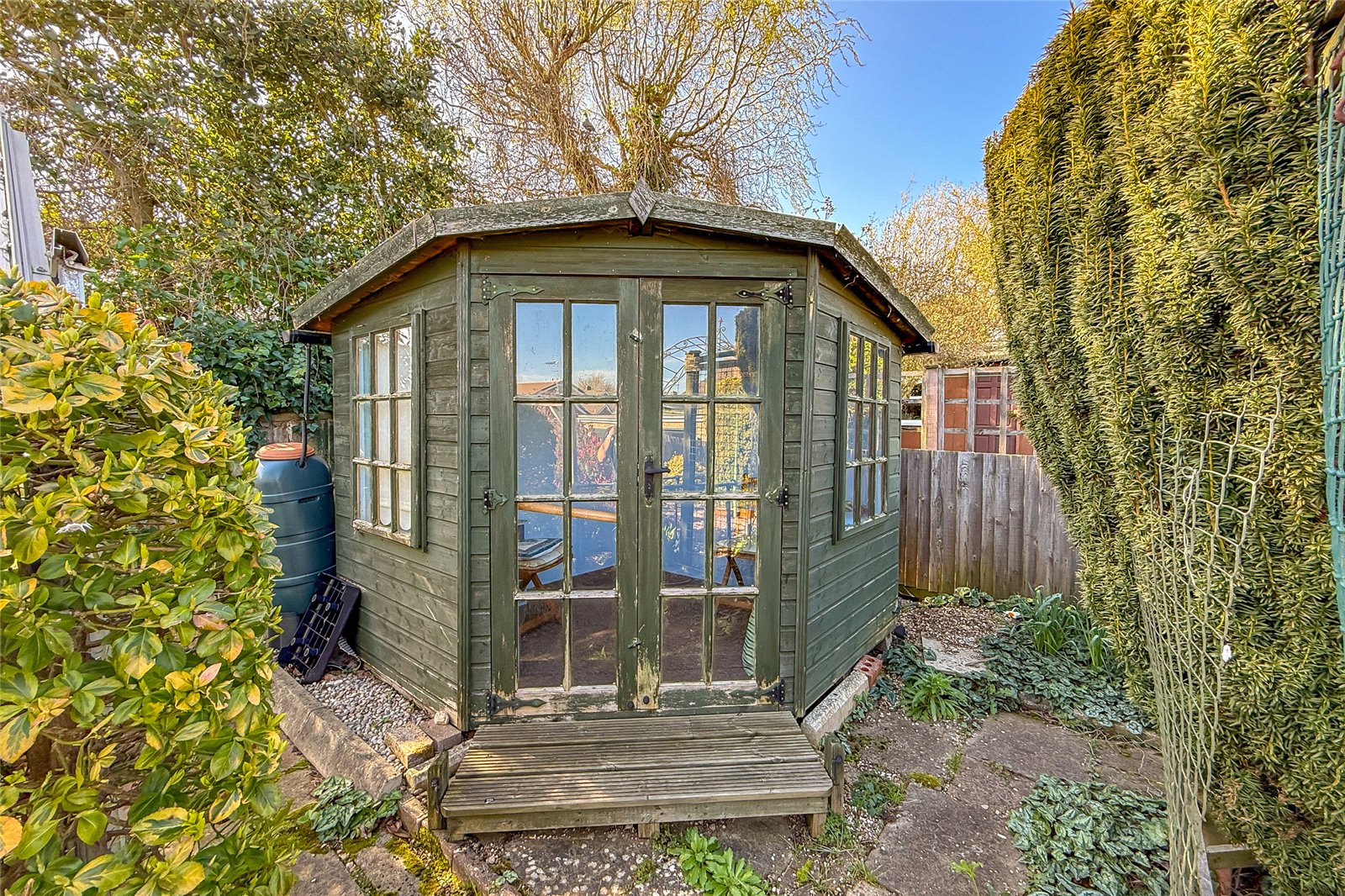 2 bed semi-detached bungalow for sale in Chiltern Road, St. Albans, Hertfordshire, AL4 - Property Image 11