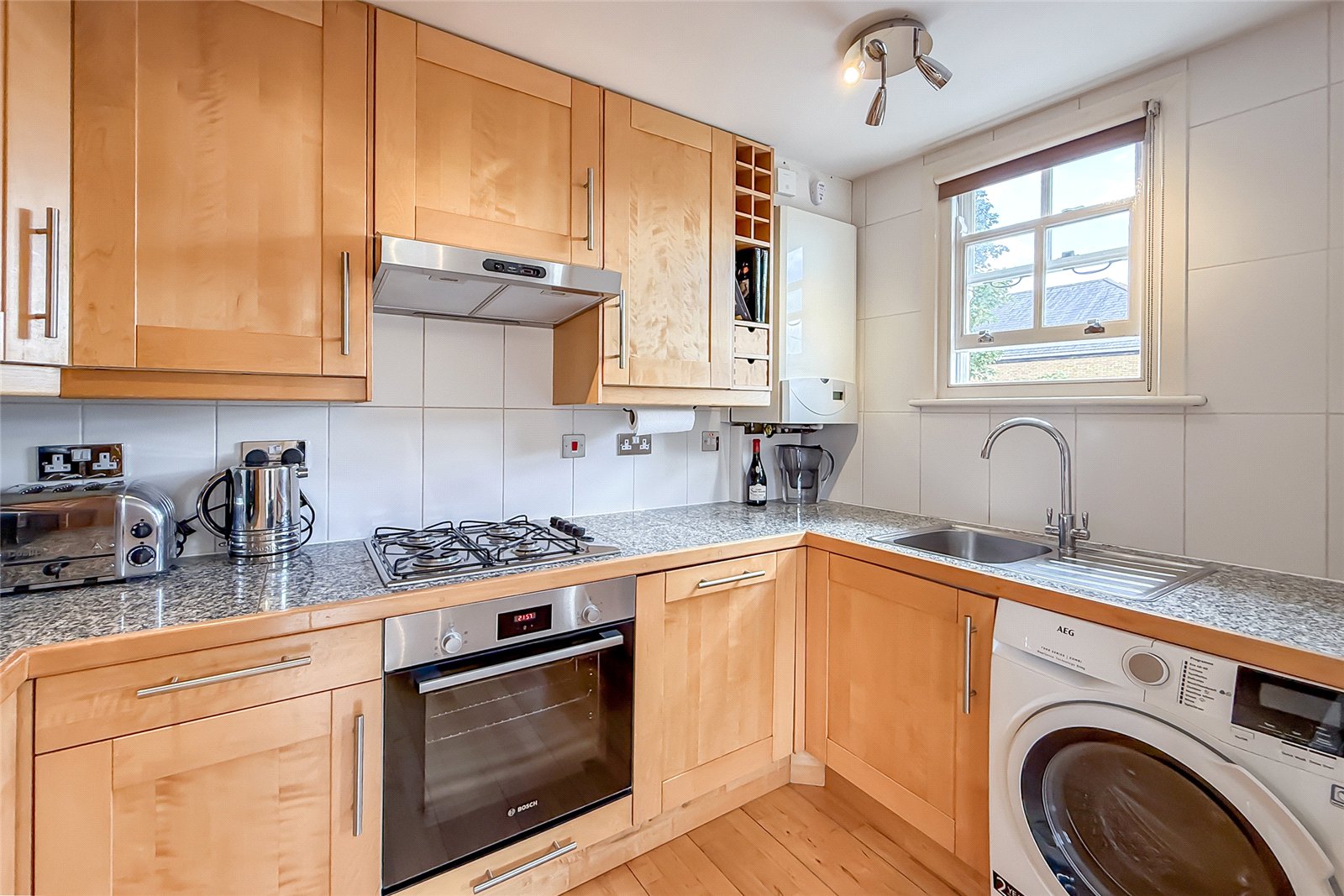 2 bed apartment for sale in London Road, St. Albans, Hertfordshire, AL1  - Property Image 2