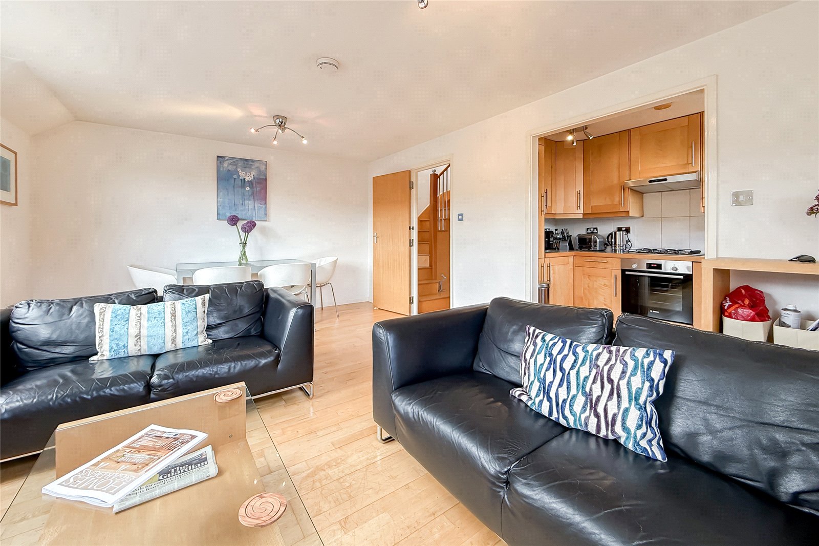 2 bed apartment for sale in London Road, St. Albans, Hertfordshire, AL1  - Property Image 5