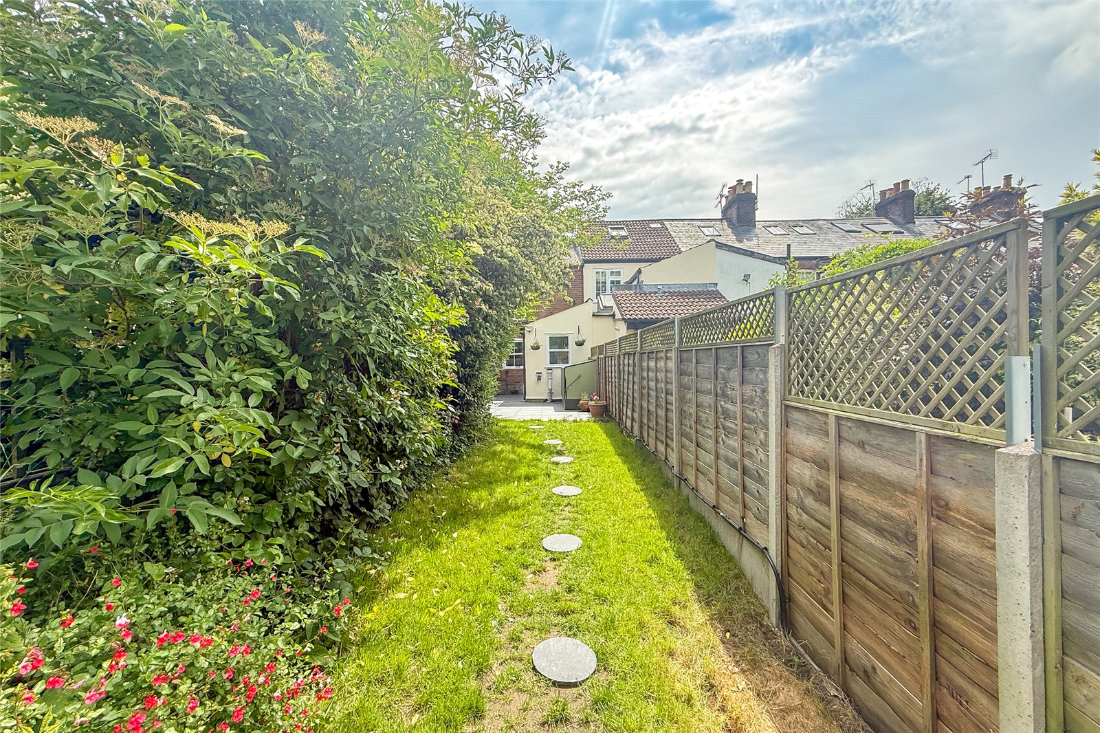 2 bed terraced house for sale in Church Street, St. Albans, Hertfordshire, AL3 - Property Image 9