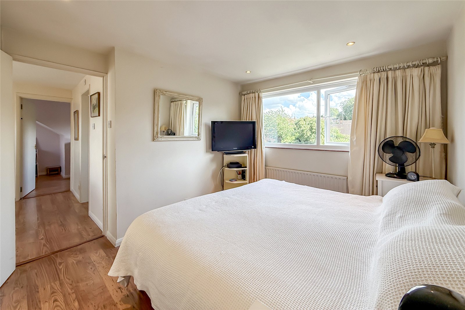 3 bed terraced house for sale in Garrard Way, Wheathampstead, Hertfordshire, AL4 - Property Image 18
