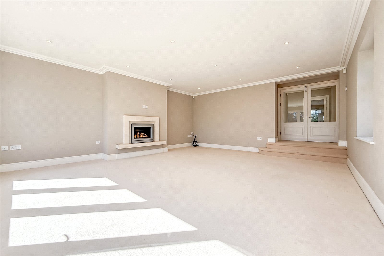 6 bed detached house for sale in Lancaster Road, St. Albans, Hertfordshire, AL1  - Property Image 4