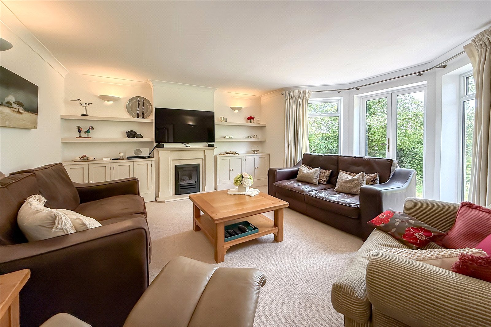 4 bed detached house for sale in Nelson Avenue, St. Albans, Hertfordshire, AL1 - Property Image 4