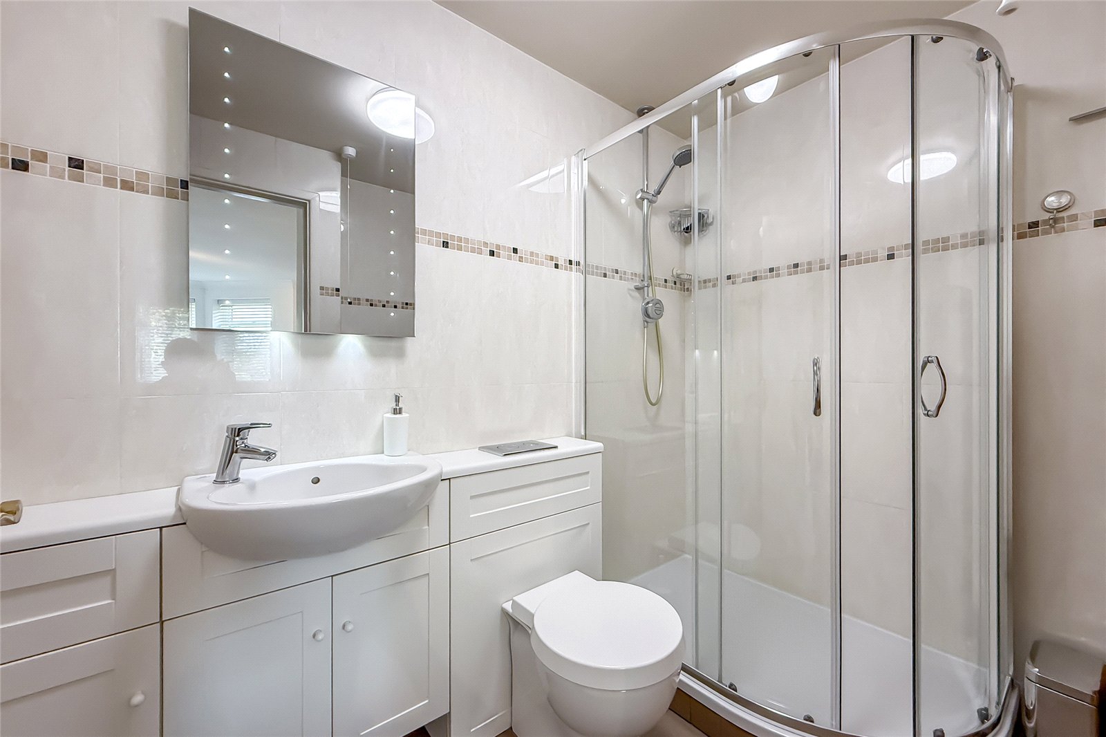 4 bed detached house for sale in Nelson Avenue, St. Albans, Hertfordshire, AL1 - Property Image 7