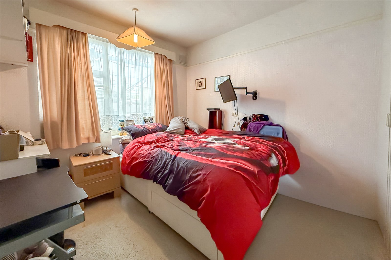 2 bed semi-detached bungalow for sale in Hollybush Avenue, St. Albans, Hertfordshire, AL2 - Property Image 5