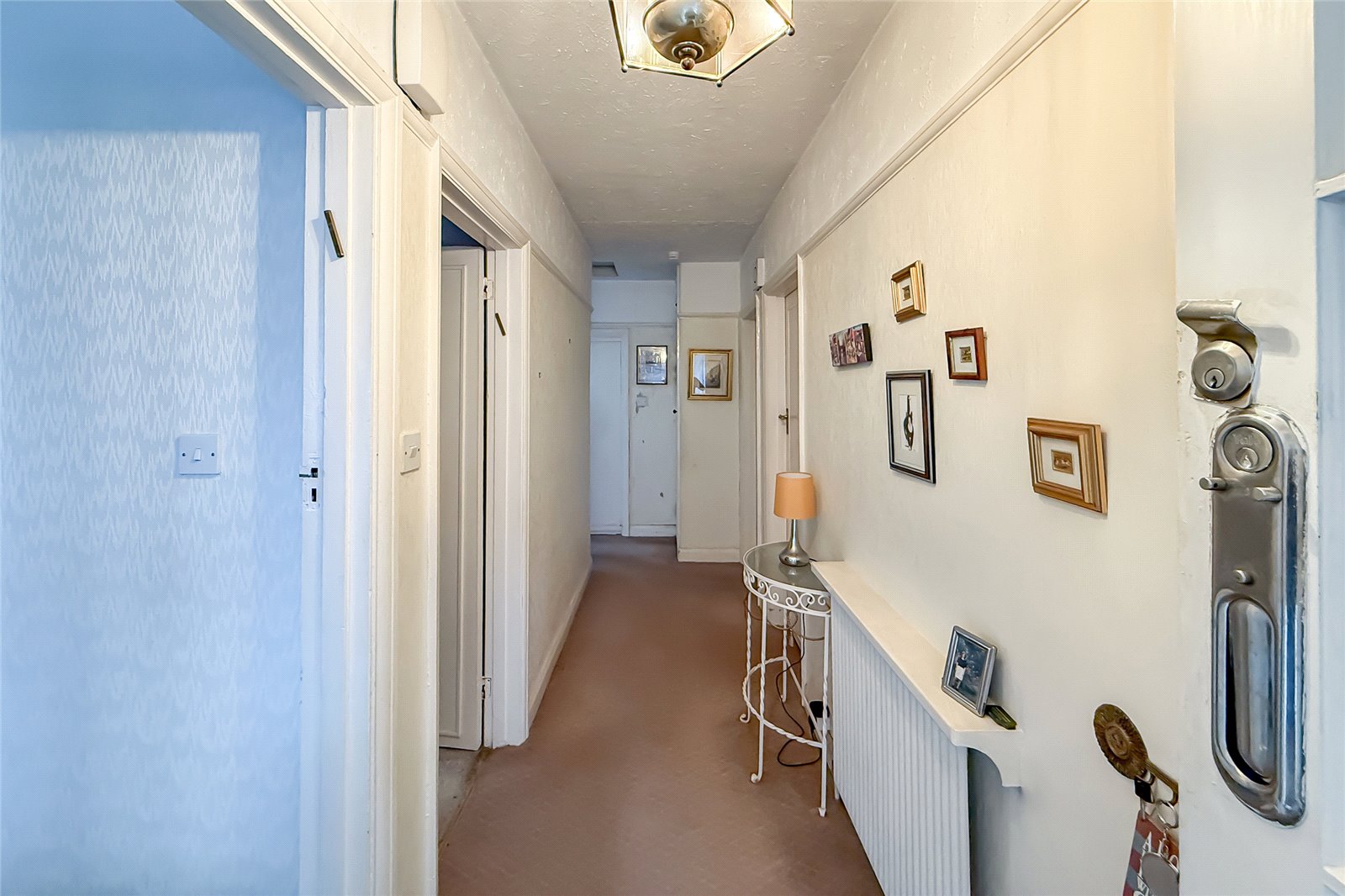 2 bed semi-detached bungalow for sale in Hollybush Avenue, St. Albans, Hertfordshire, AL2 - Property Image 12