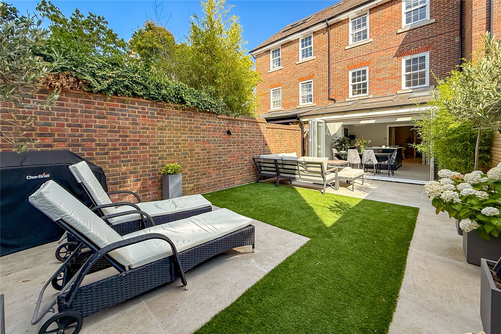 4 bed terraced house for sale in Chime Square, St. Albans, Hertfordshire, AL3  - Property Image 9