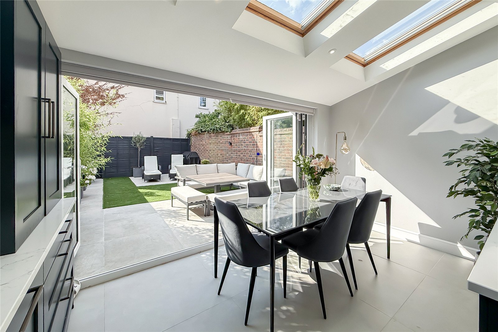 4 bed terraced house for sale in Chime Square, St. Albans, Hertfordshire, AL3  - Property Image 15