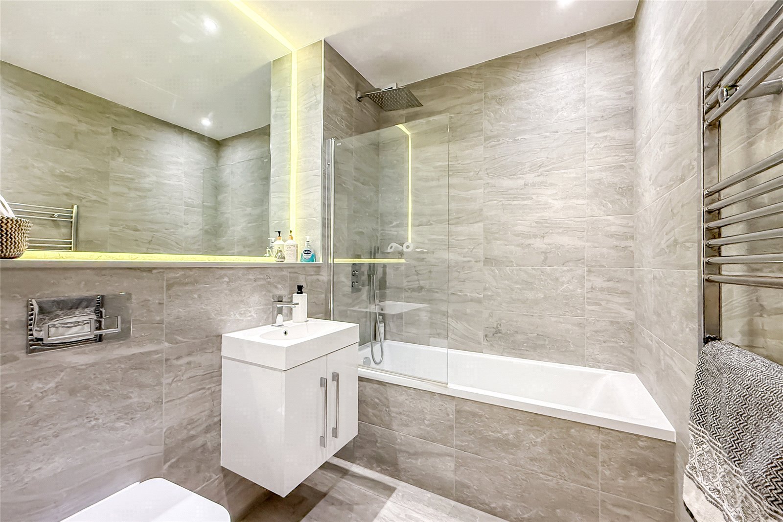 2 bed apartment for sale in Grosvenor Road, St. Albans, Hertfordshire, AL1  - Property Image 10