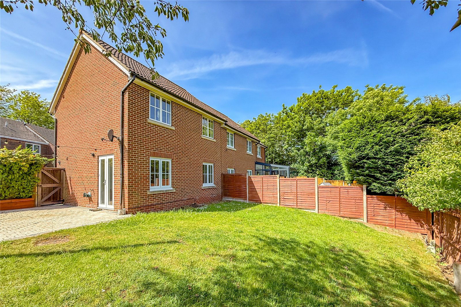 2 bed semi-detached house for sale in Lavender Crescent, St. Albans, Hertfordshire, AL3 - Property Image 14