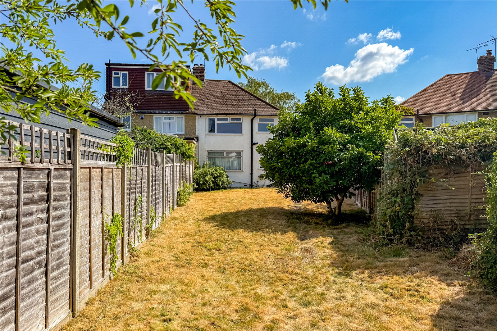 3 bed semi-detached house for sale in Roestock Gardens, Colney Heath, St. Albans, Hertfordshire, AL4  - Property Image 9