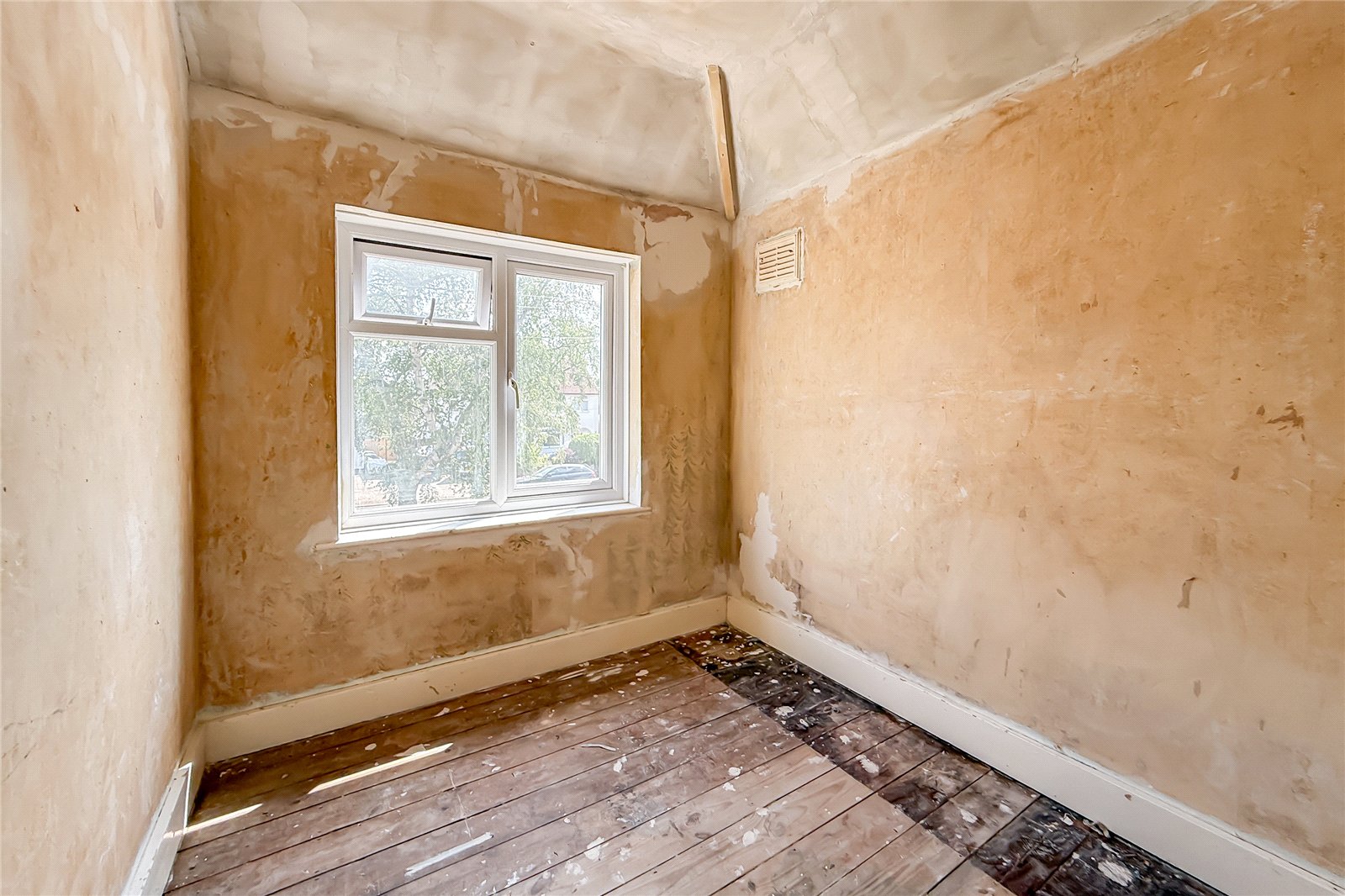 3 bed semi-detached house for sale in Roestock Gardens, Colney Heath, St. Albans, Hertfordshire, AL4  - Property Image 12
