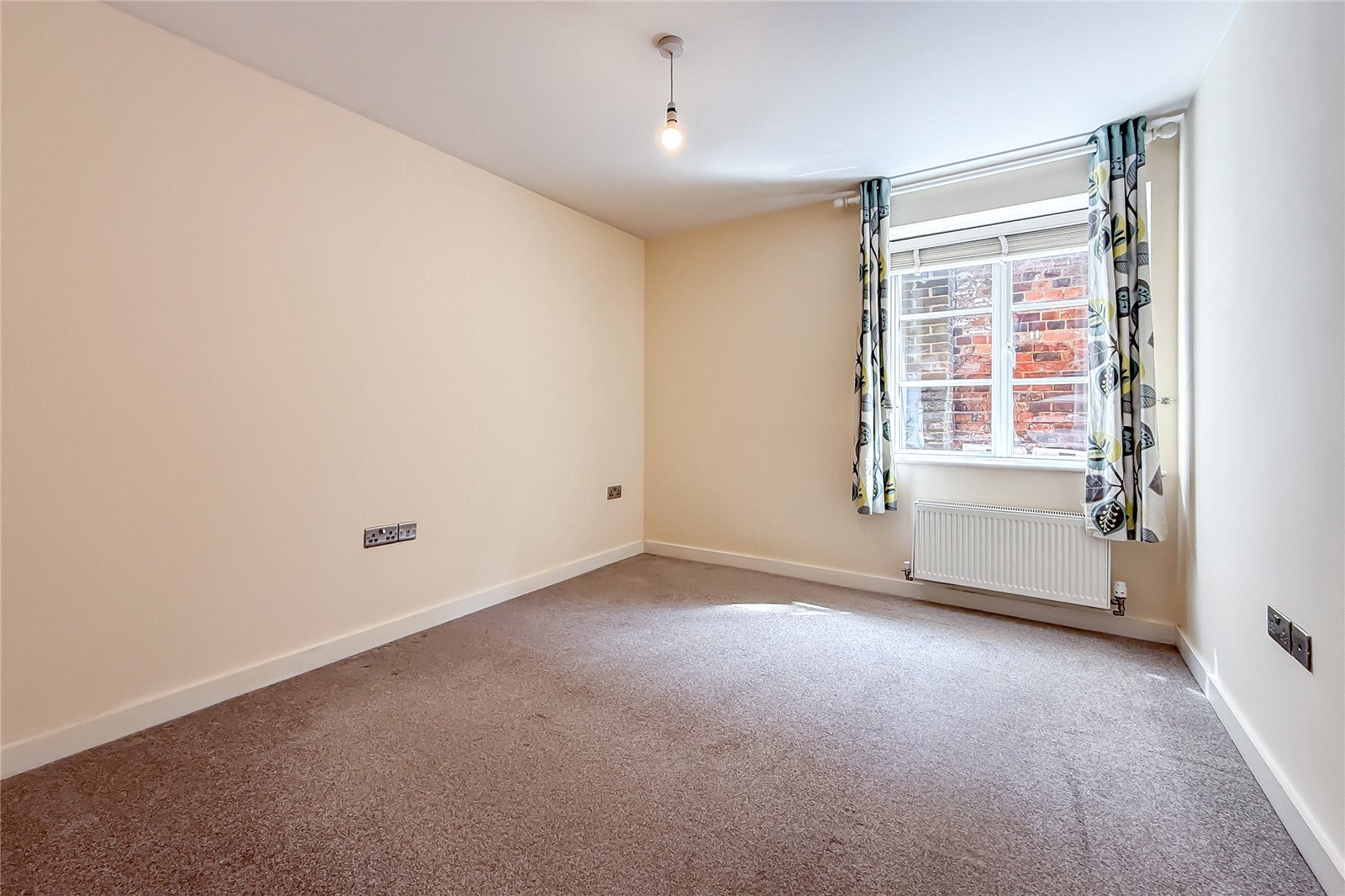 2 bed ground floor flat for sale in St. Peters Road, St. Albans, Hertfordshire, AL1  - Property Image 7
