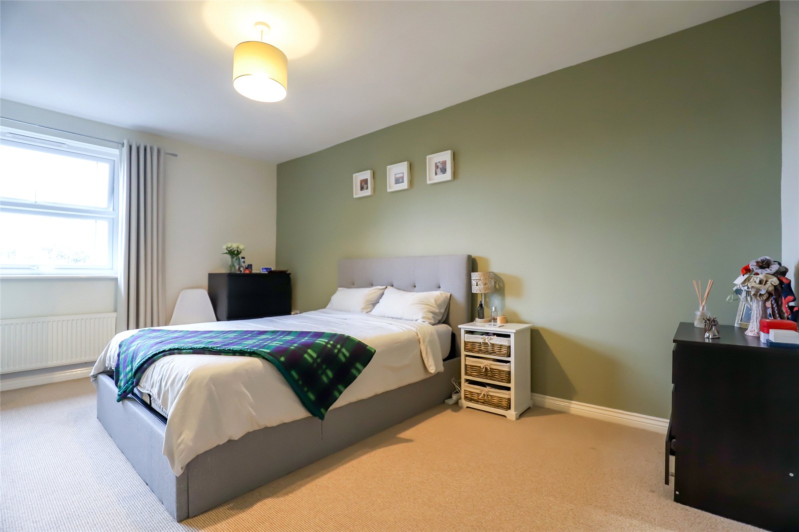 2 bed apartment for sale in Russet Drive, St. Albans, Hertfordshire, AL4  - Property Image 4