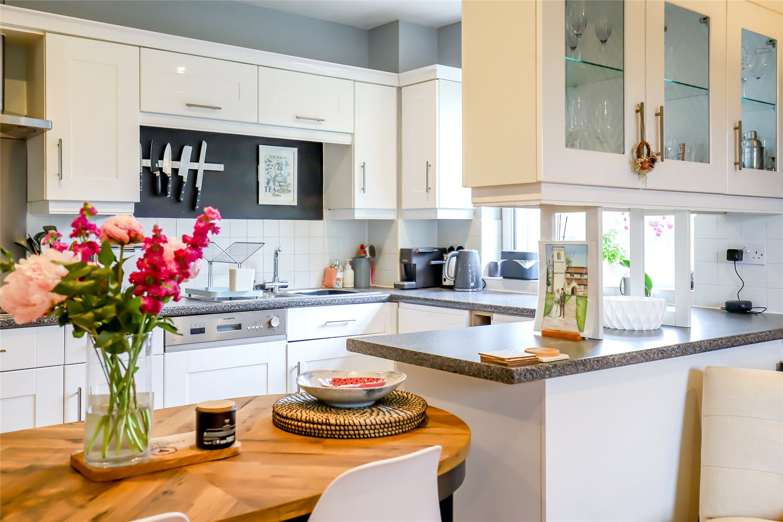 2 bed apartment for sale in Russet Drive, St. Albans, Hertfordshire, AL4  - Property Image 12