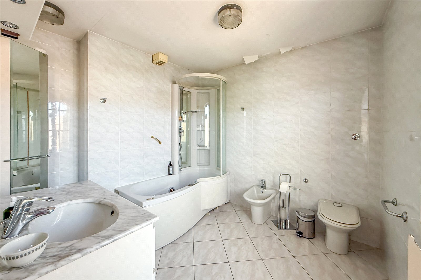 4 bed detached house for sale in The Rise, Elstree, Borehamwood, Hertfordshire, WD6 - Property Image 9
