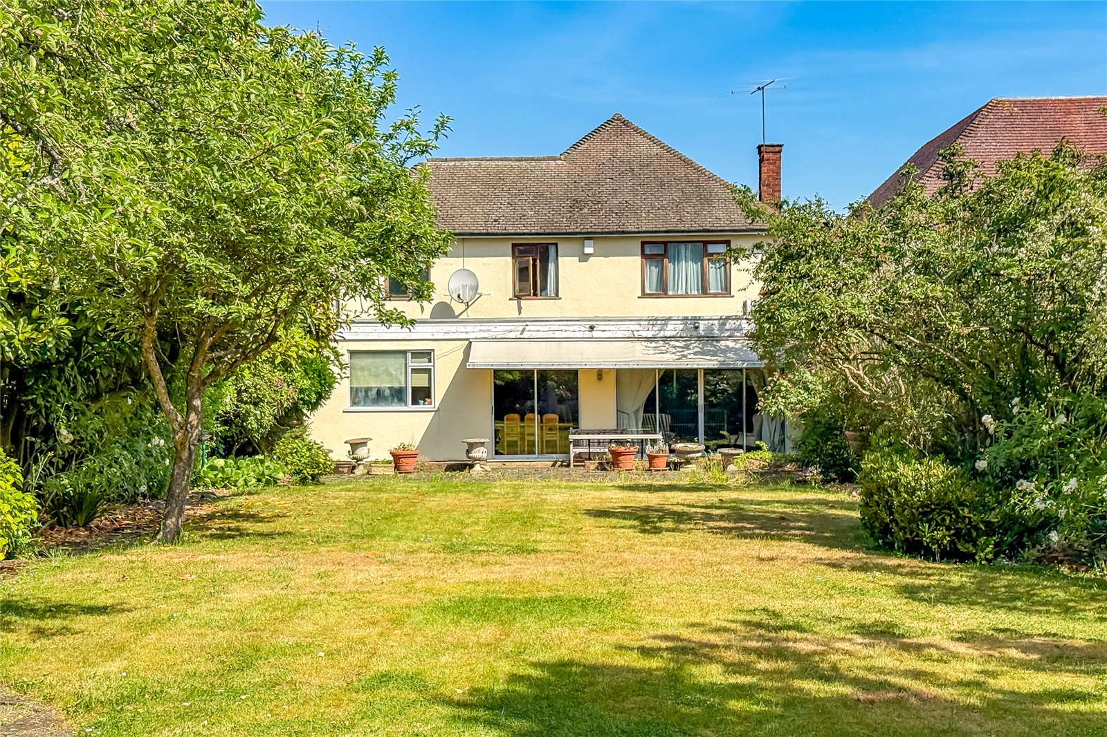 4 bed detached house for sale in The Rise, Elstree, Borehamwood, Hertfordshire, WD6 - Property Image 1