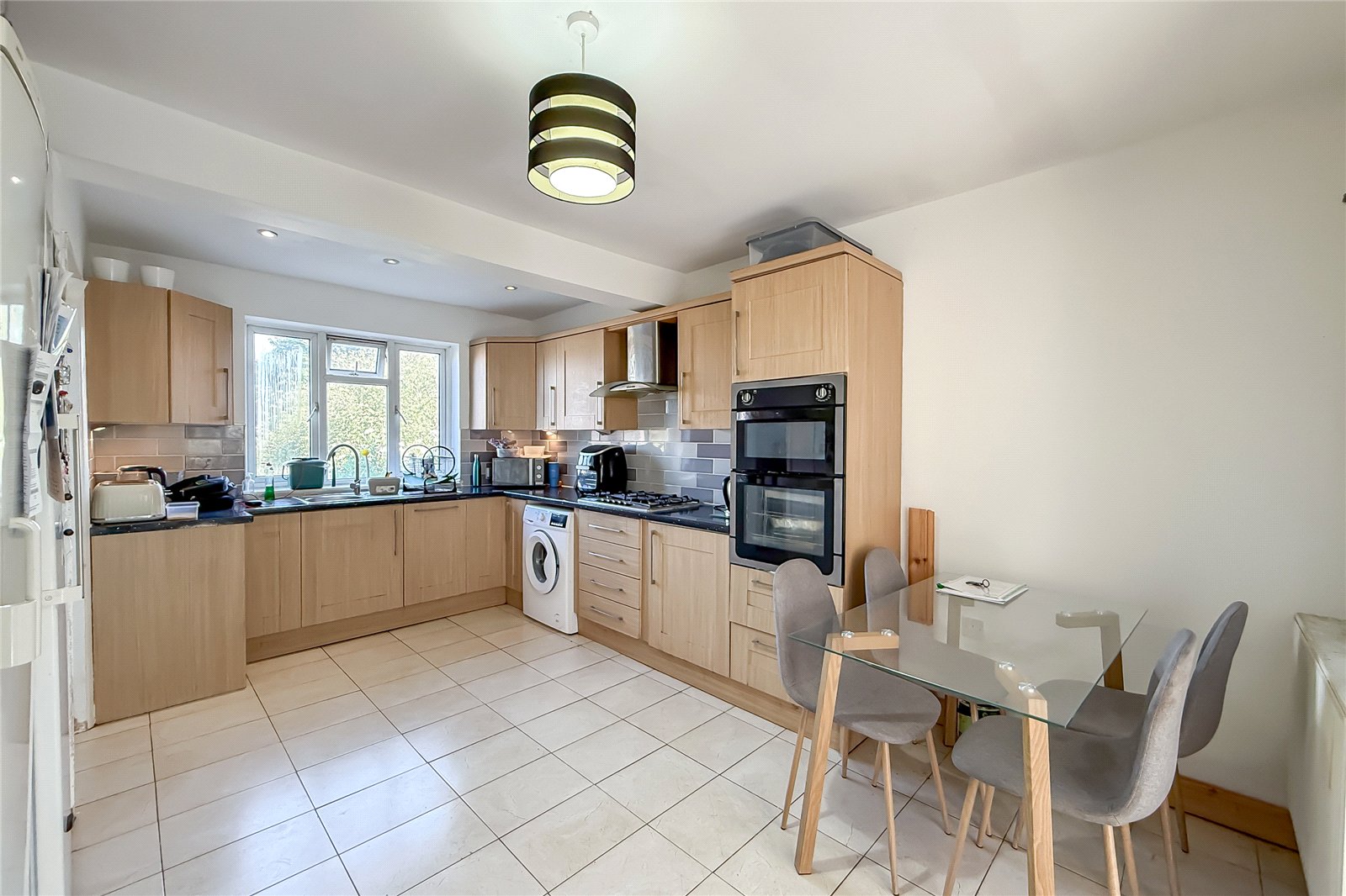 3 bed end of terrace house for sale in White Hedge Drive, St. Albans, Hertfordshire, AL3  - Property Image 2
