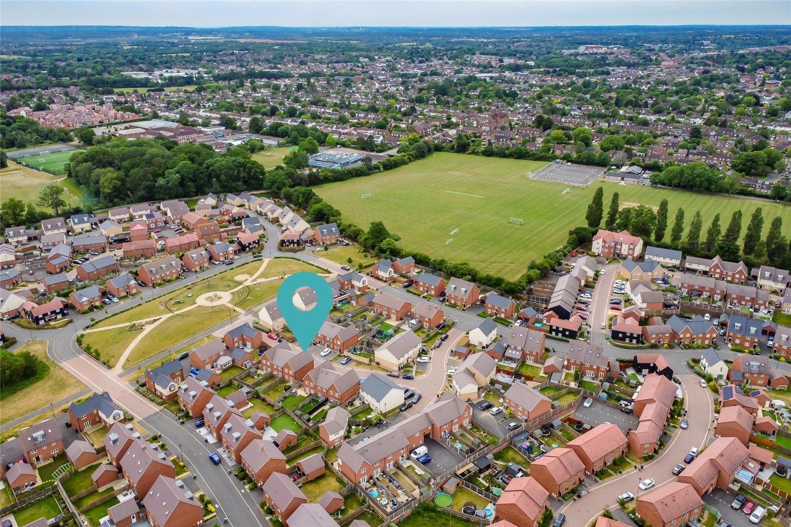 3 bed end of terrace house for sale in Falcon Way, St. Albans, Hertfordshire, AL4  - Property Image 12