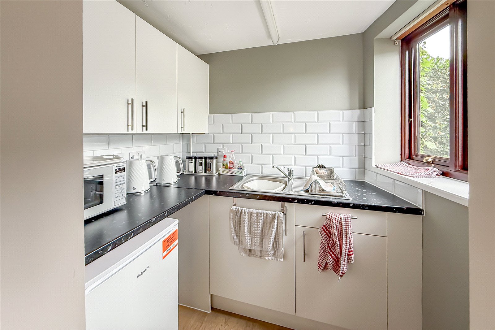 1 bed apartment for sale in Hatfield Road, St. Albans, Hertfordshire, AL1 - Property Image 13