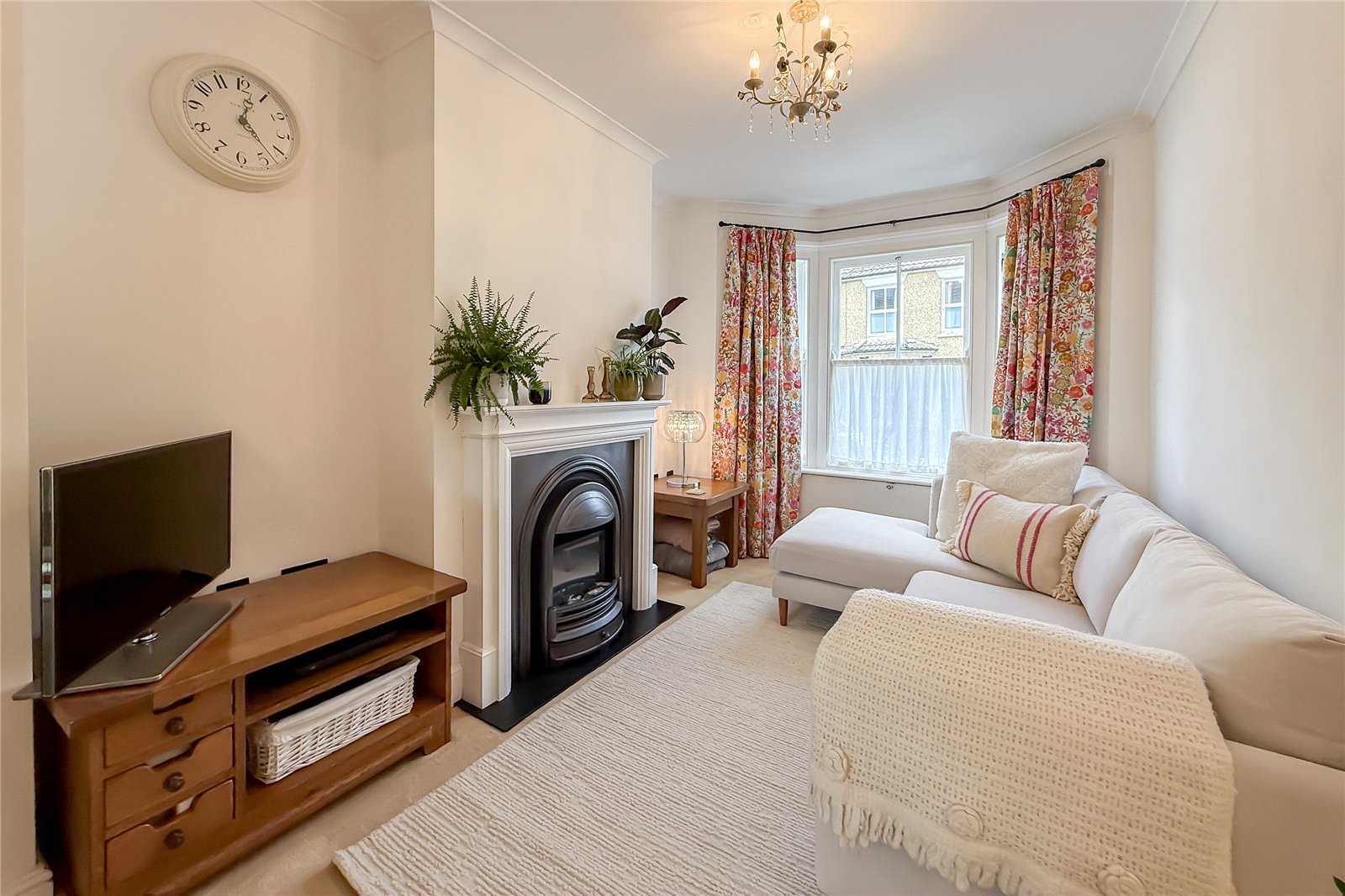 3 bed terraced house for sale in Heath Road, St. Albans, Hertfordshire, AL1 - Property Image 4