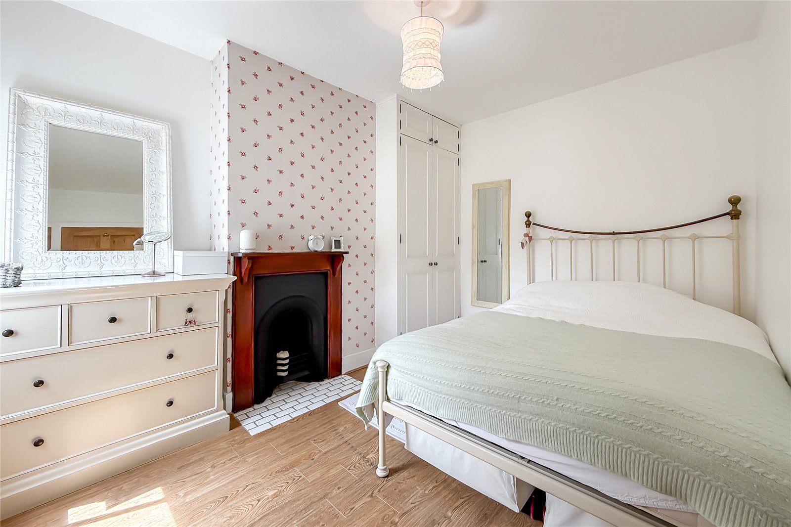 3 bed terraced house for sale in Heath Road, St. Albans, Hertfordshire, AL1 - Property Image 8