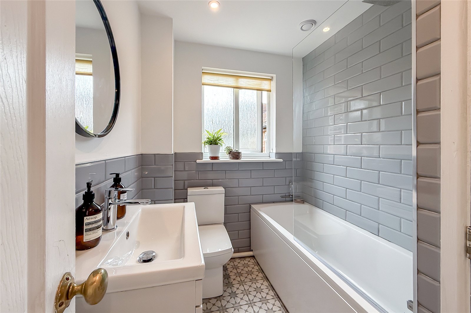 2 bed terraced house for sale in Wynchlands Crescent, St. Albans, Hertfordshire, AL4  - Property Image 9