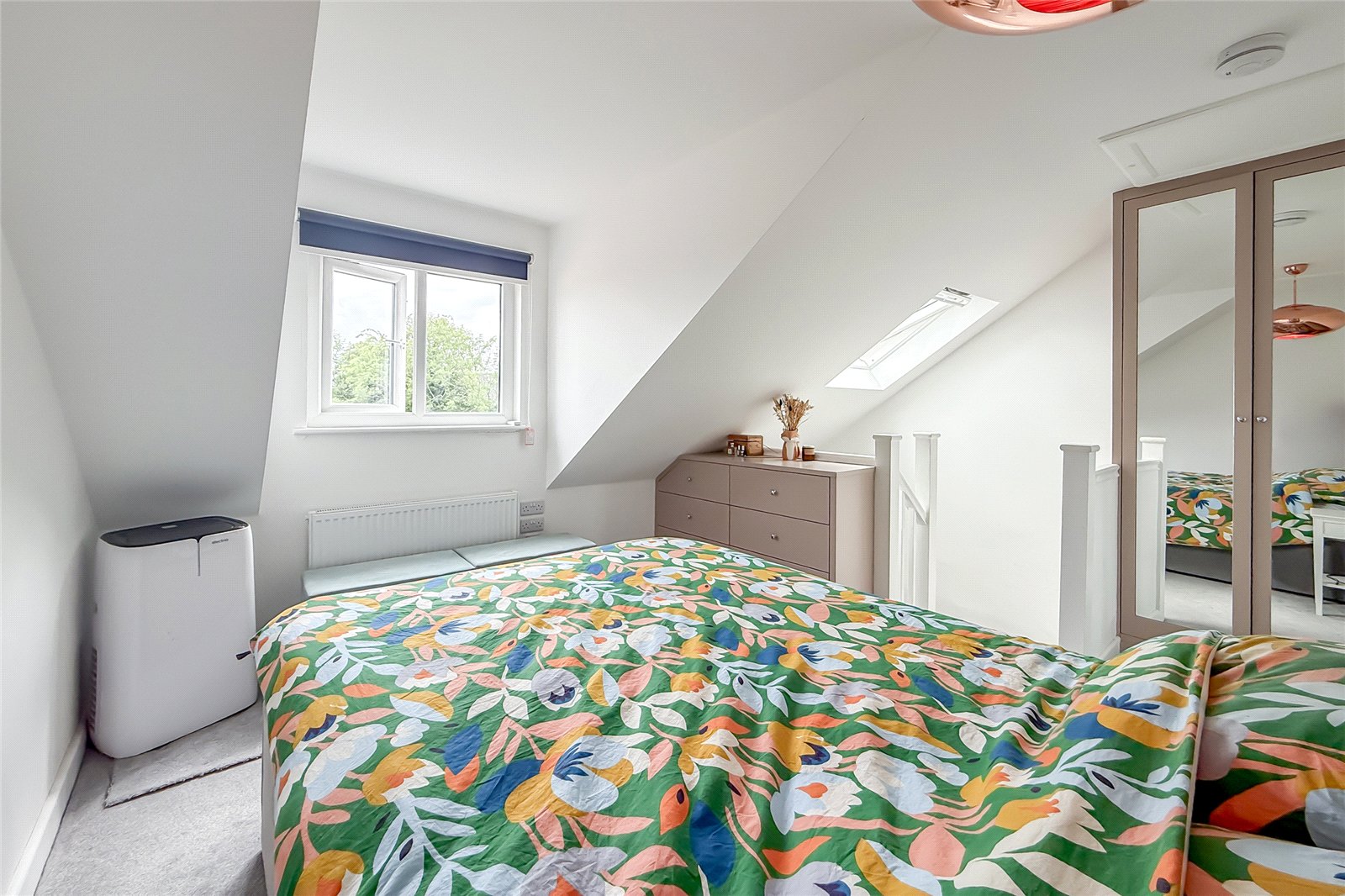 2 bed terraced house for sale in Wynchlands Crescent, St. Albans, Hertfordshire, AL4  - Property Image 6