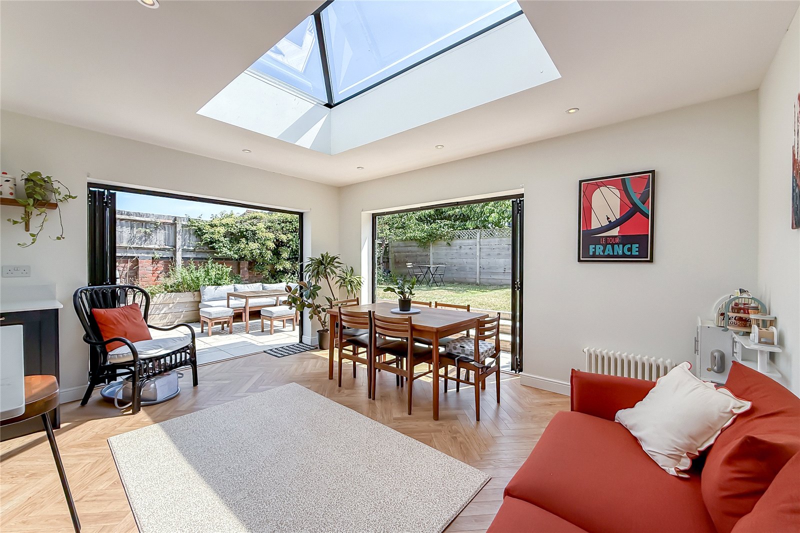 5 bed house to rent in Burnham Road, St. Albans, Hertfordshire, AL1  - Property Image 2