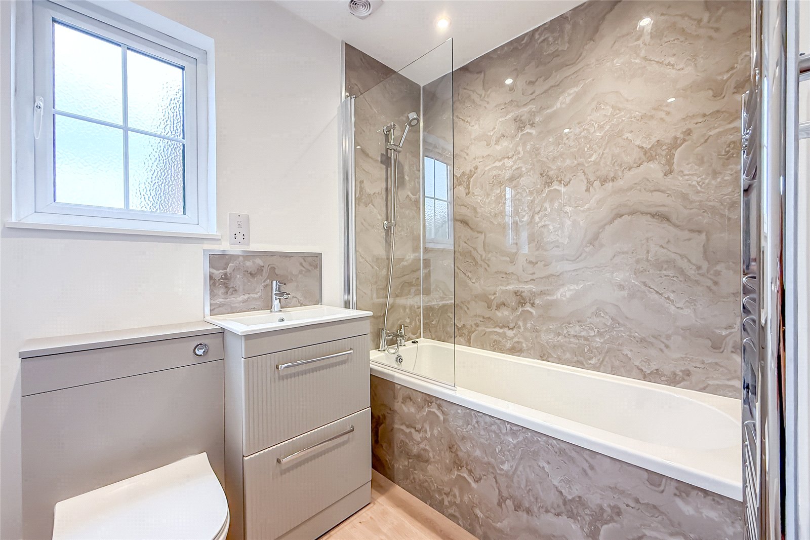 2 bed end of terrace house to rent in Harness Way, St. Albans, Hertfordshire, AL4 - Property Image 8