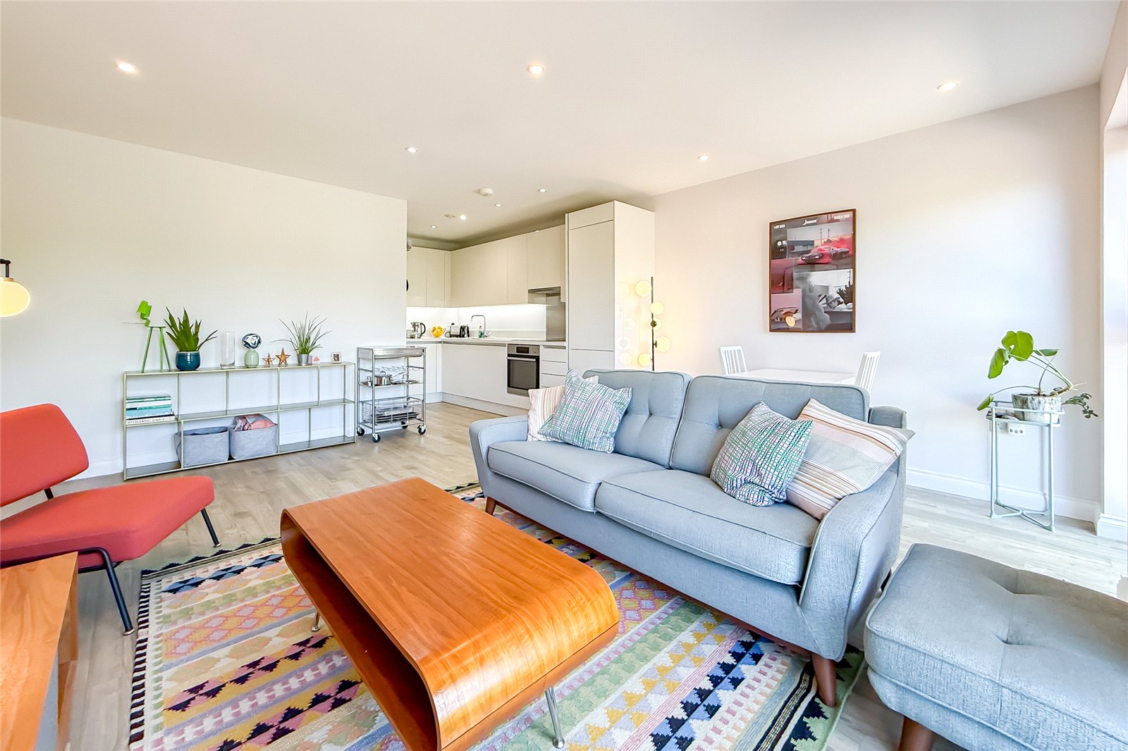 2 bed apartment for sale in Roland Street, St. Albans, Hertfordshire, AL1  - Property Image 2