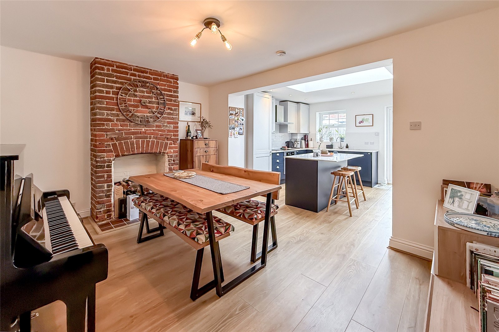 2 bed terraced house for sale in Alexandra Road, St. Albans, Hertfordshire, AL1  - Property Image 5