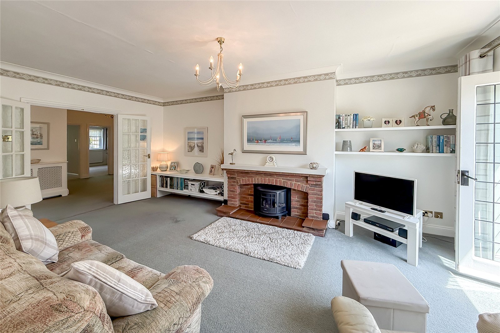 3 bed detached bungalow for sale in Francis Avenue, St. Albans, Hertfordshire, AL3 - Property Image 2