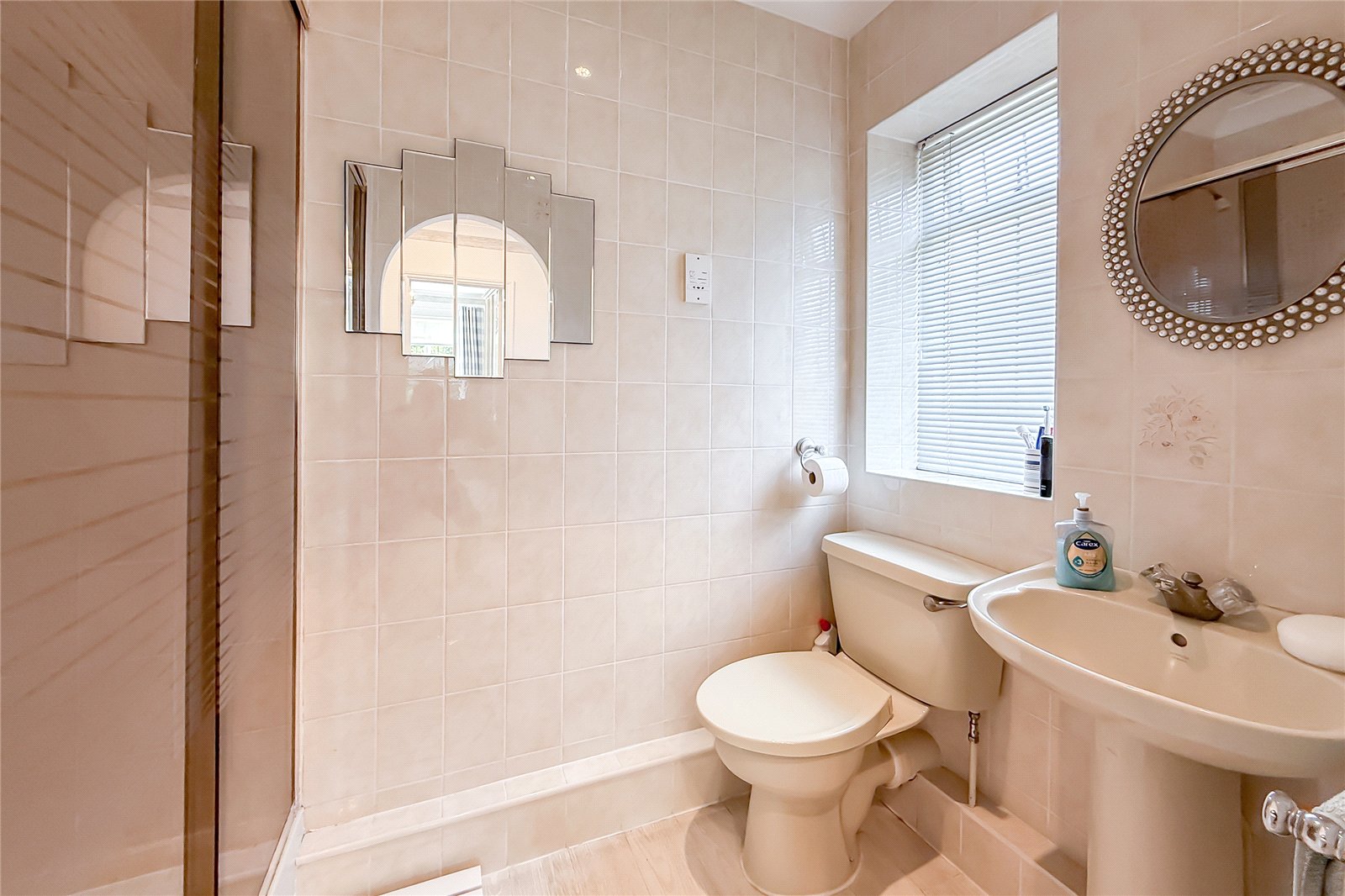 3 bed detached bungalow for sale in Francis Avenue, St. Albans, Hertfordshire, AL3 - Property Image 10