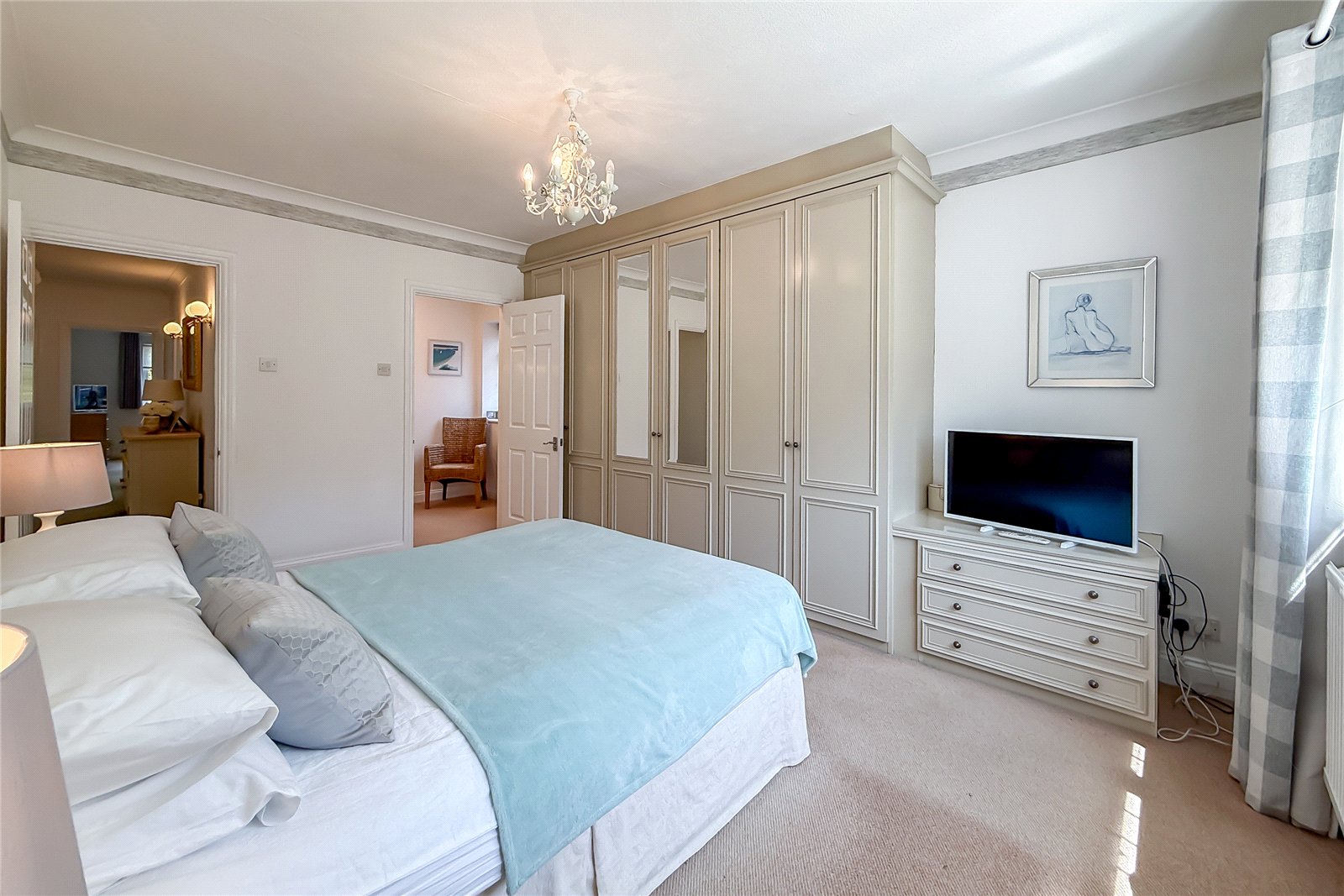 3 bed detached bungalow for sale in Francis Avenue, St. Albans, Hertfordshire, AL3 - Property Image 25