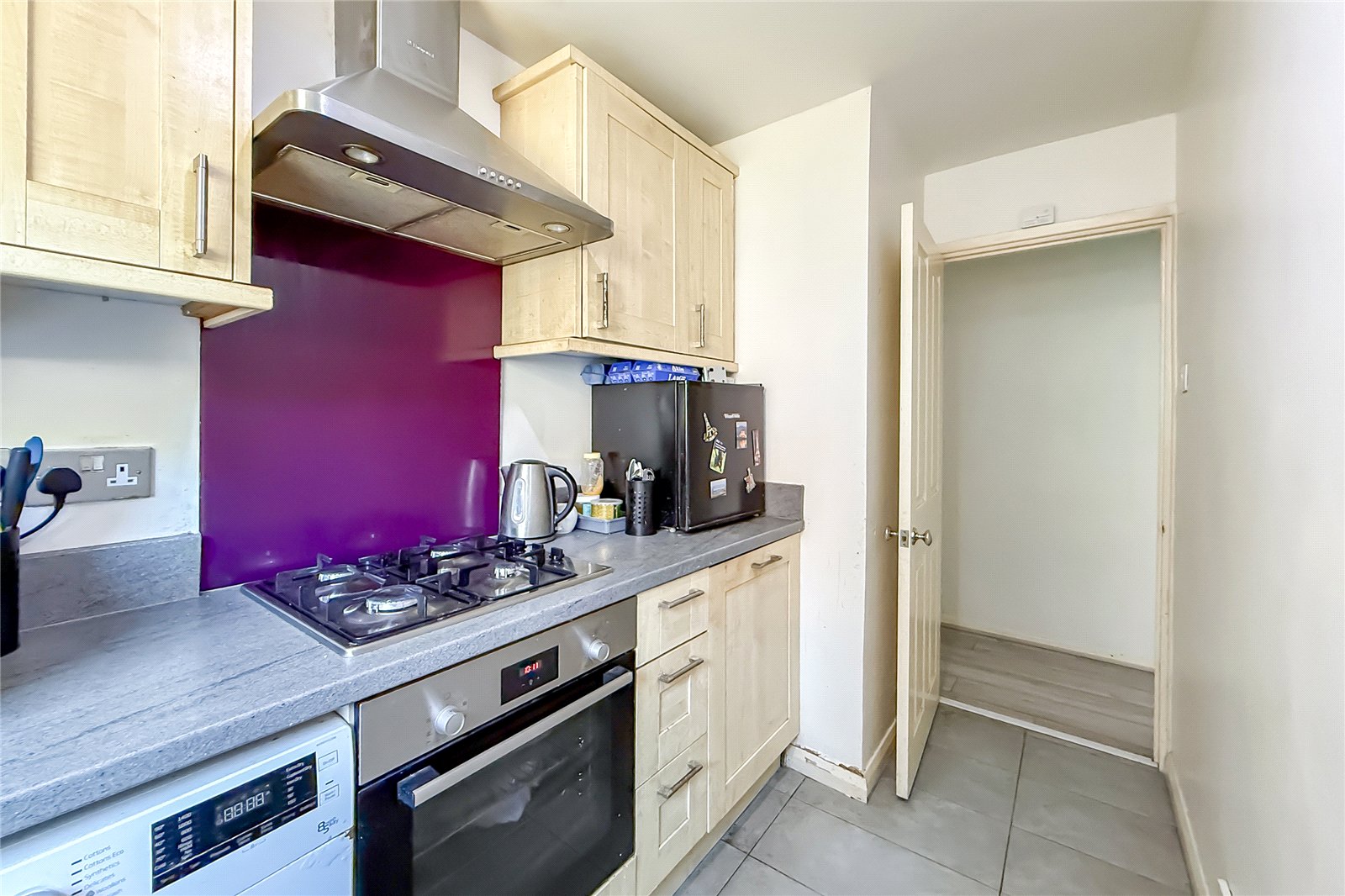 2 bed ground floor flat for sale in Abbots Park, St. Albans, Hertfordshire, AL1 - Property Image 10