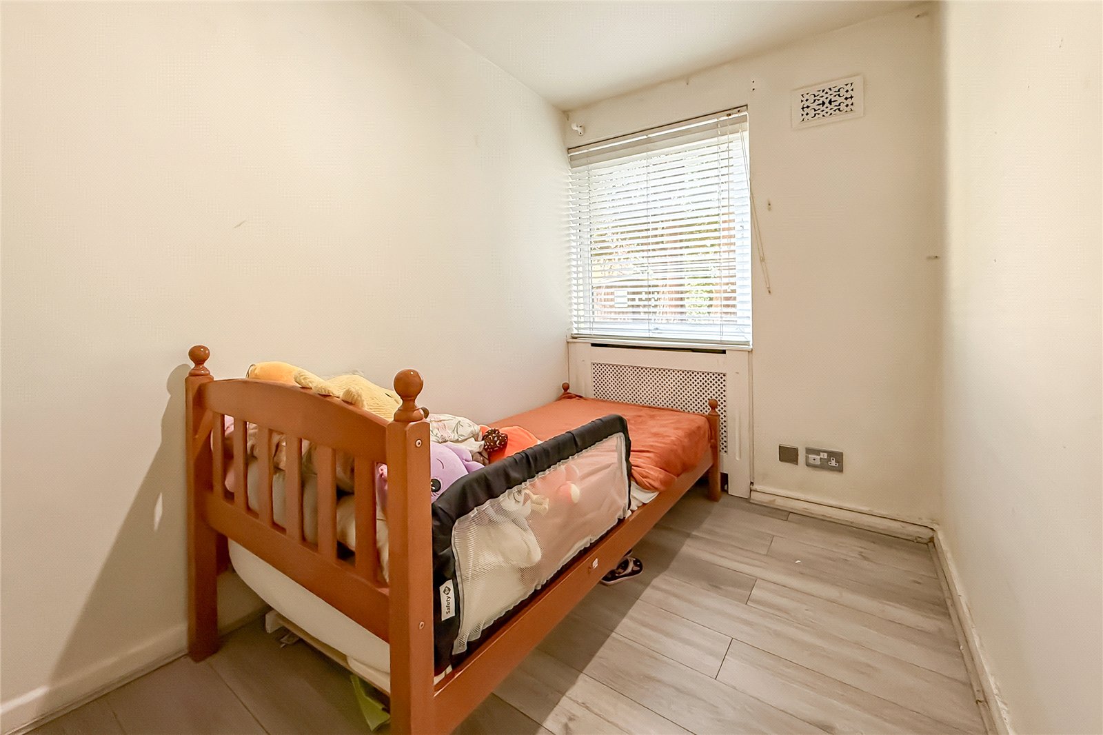 2 bed ground floor flat for sale in Abbots Park, St. Albans, Hertfordshire, AL1 - Property Image 5