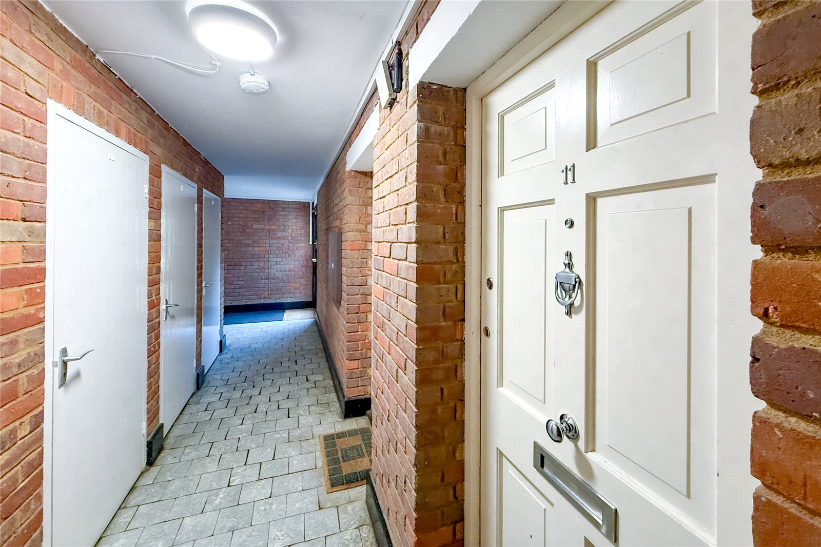 2 bed ground floor flat for sale in Abbots Park, St. Albans, Hertfordshire, AL1 - Property Image 8