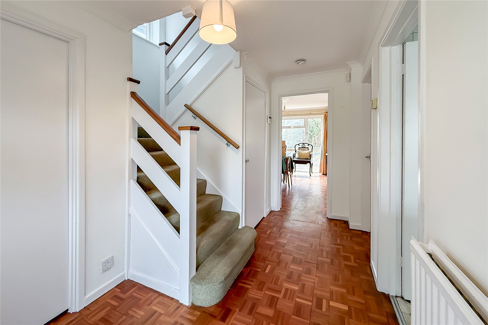 4 bed link detached house for sale in Augustus Close, St. Albans, Hertfordshire, AL3  - Property Image 7