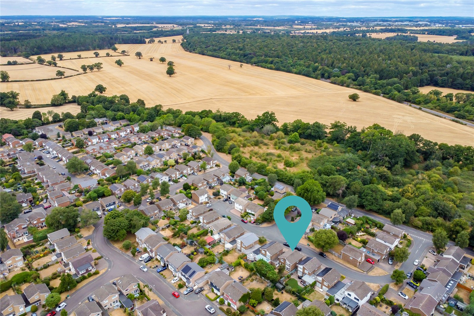 4 bed link detached house for sale in Augustus Close, St. Albans, Hertfordshire, AL3  - Property Image 14