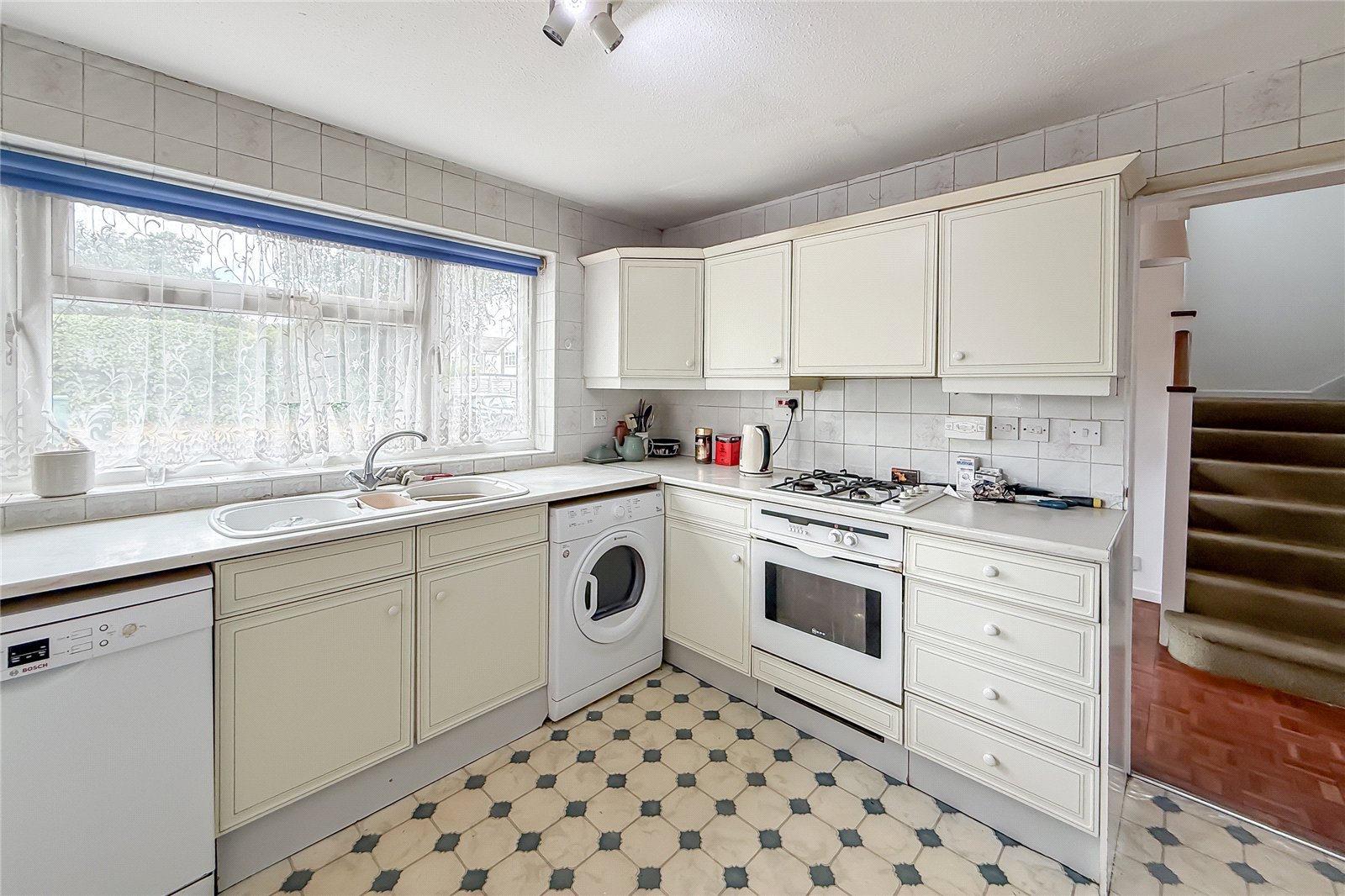 4 bed link detached house for sale in Augustus Close, St. Albans, Hertfordshire, AL3  - Property Image 15