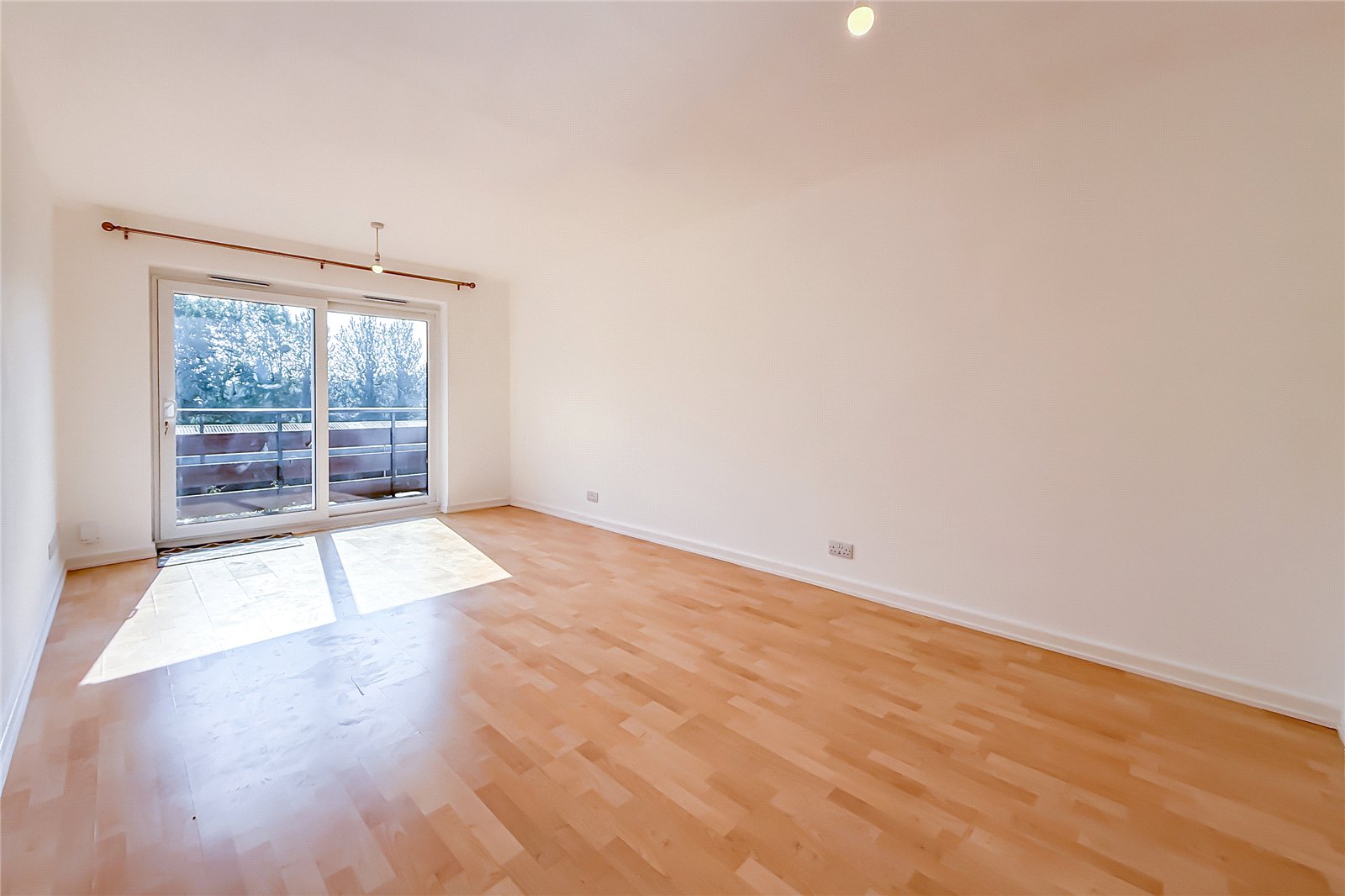 2 bed apartment to rent in Malting Mead, Endymion Road, Hatfield, Hertfordshire, AL10  - Property Image 3