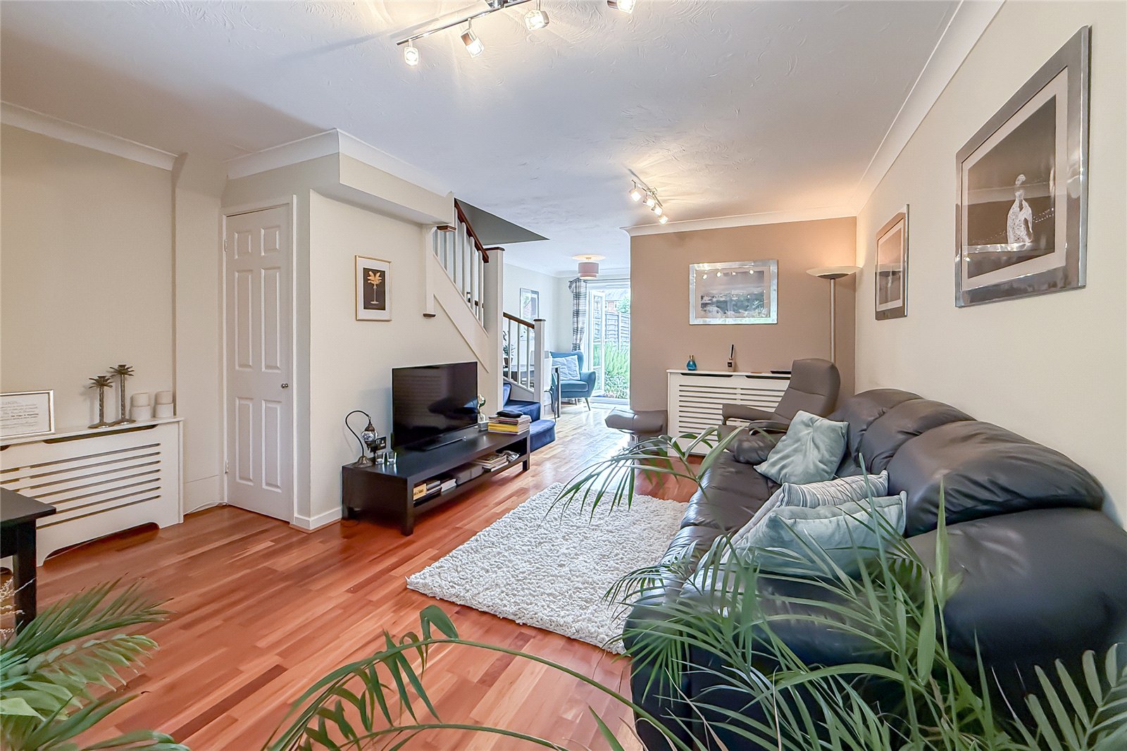 2 bed terraced house for sale in De Tany Court, St Albans, Hertfordshire, AL1 - Property Image 3