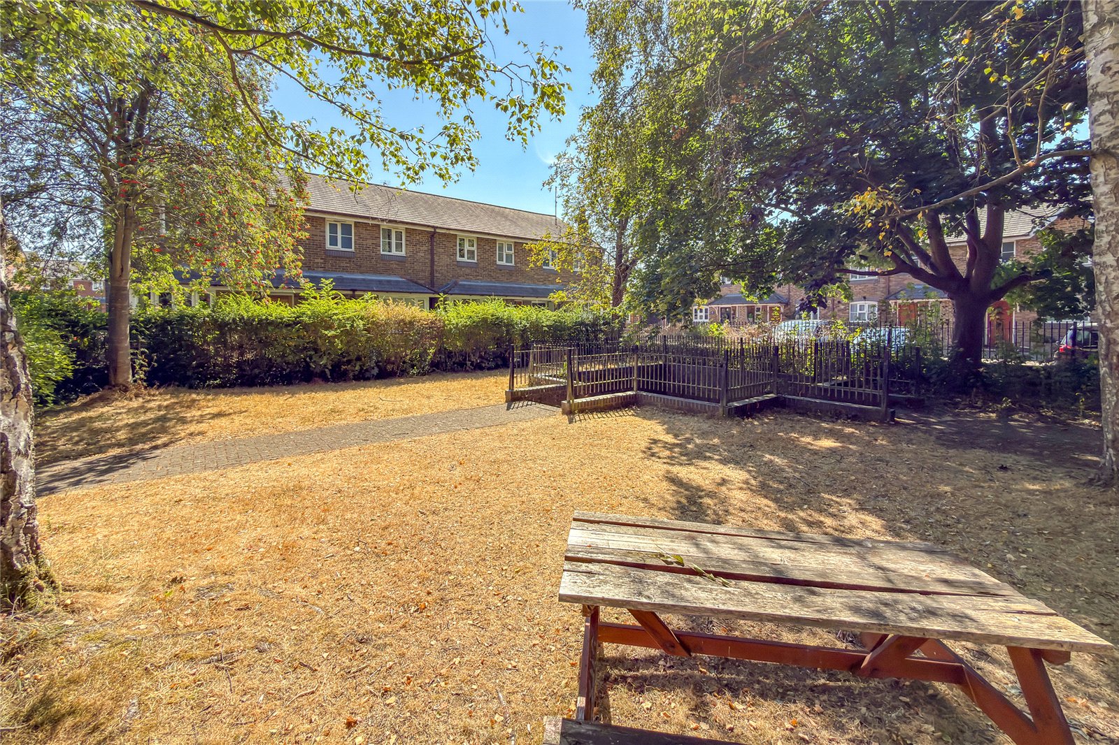 2 bed terraced house for sale in De Tany Court, St Albans, Hertfordshire, AL1 - Property Image 24