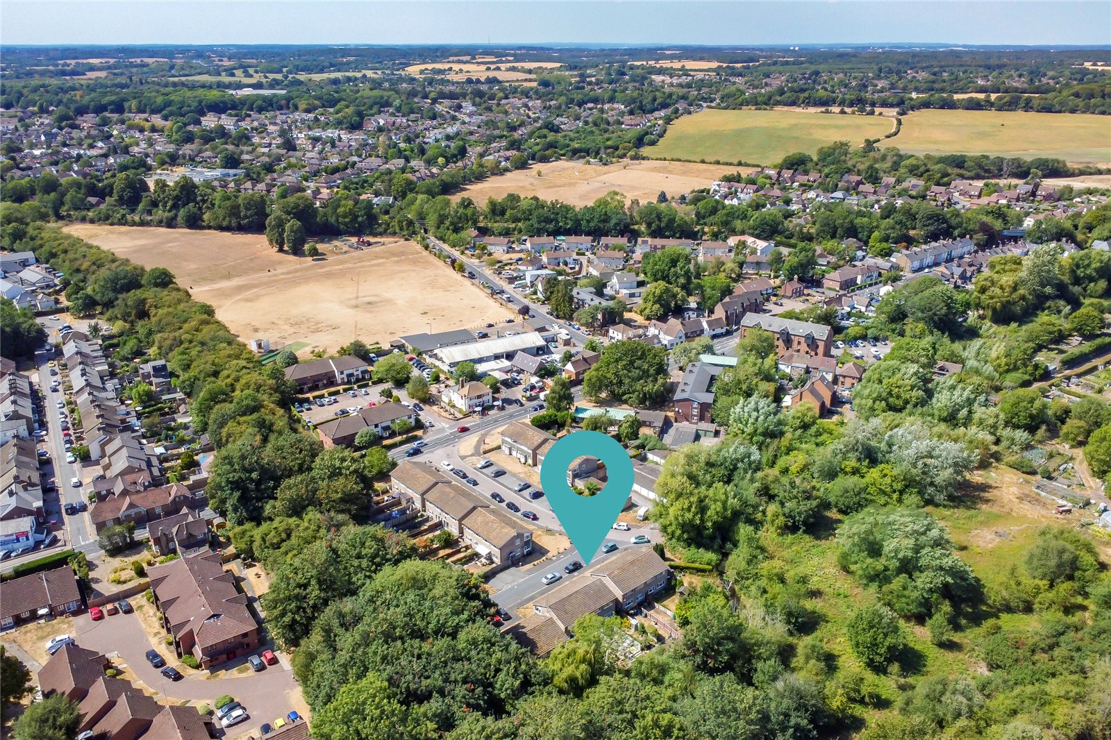 2 bed maisonette for sale in The Beeches, Park Street, St. Albans, Hertfordshire, AL2  - Property Image 12
