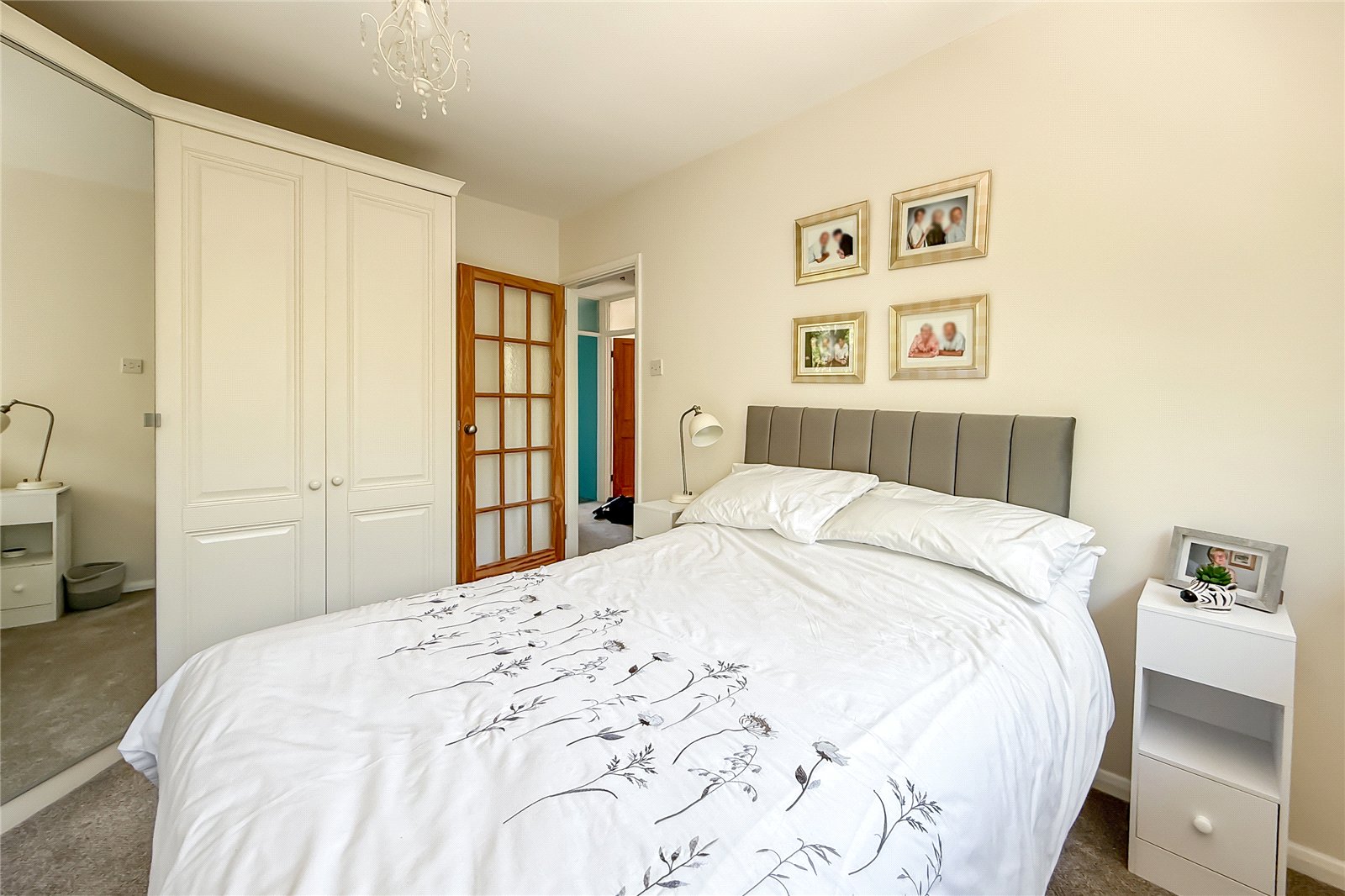 2 bed maisonette for sale in The Beeches, Park Street, St. Albans, Hertfordshire, AL2  - Property Image 16