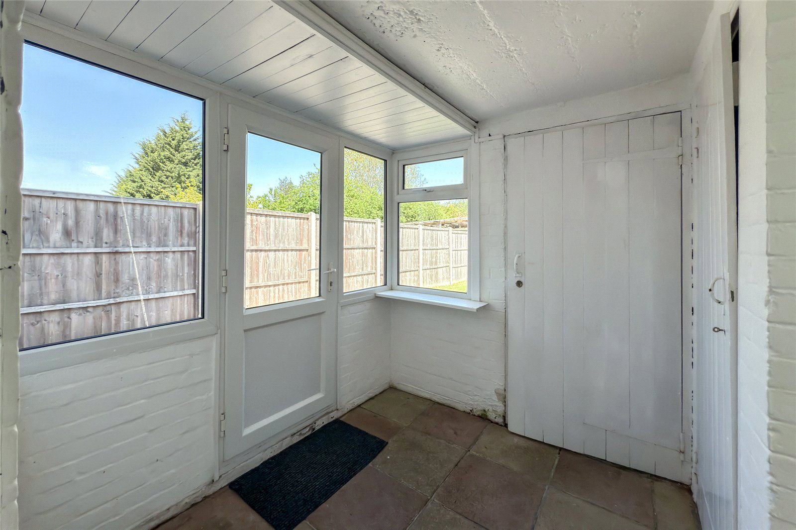 3 bed semi-detached house for sale in Cavan Drive, St. Albans, Hertfordshire, AL3  - Property Image 11