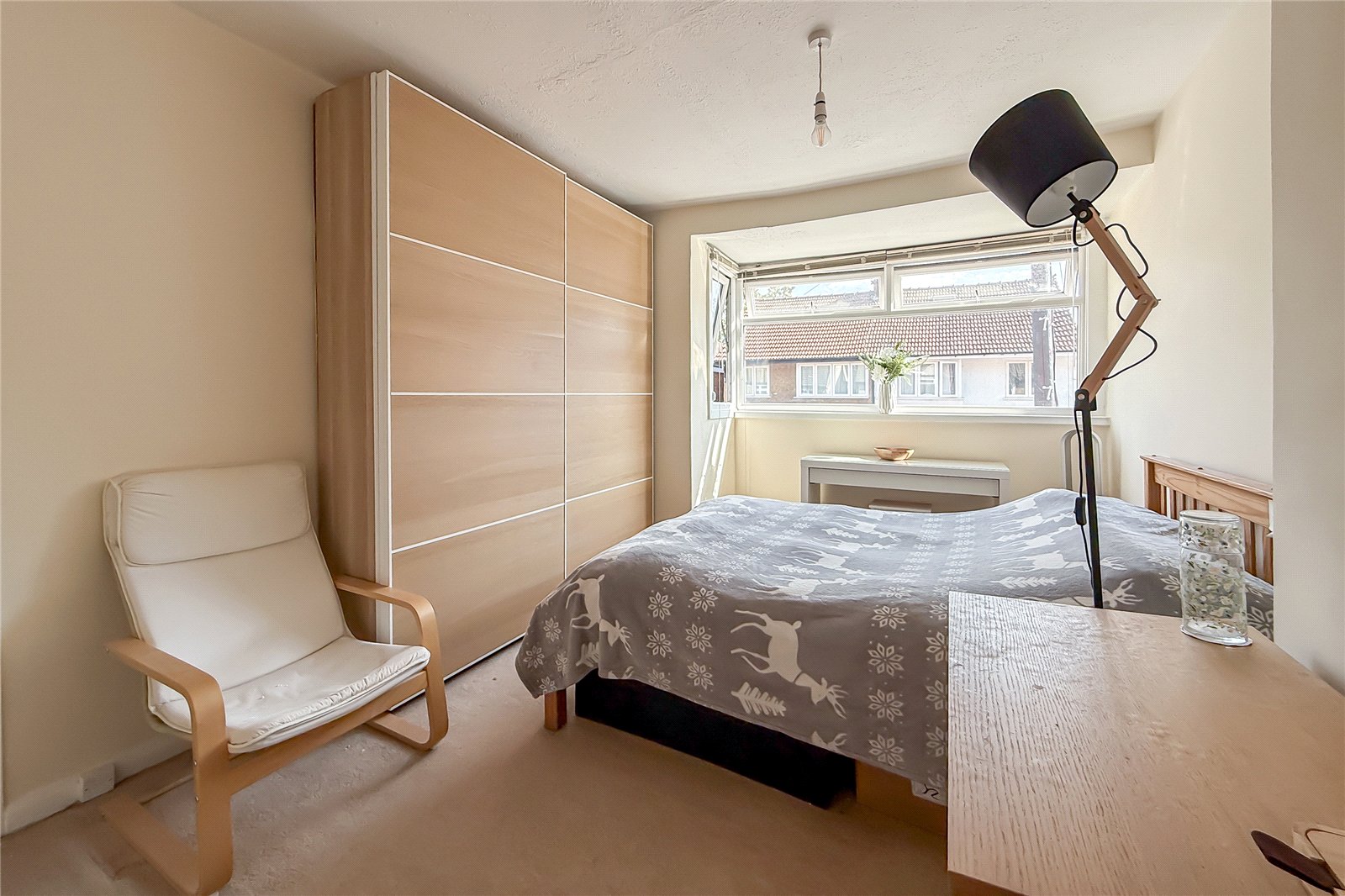 3 bed semi-detached house for sale in Wynchlands Crescent, St. Albans, Hertfordshire, AL4  - Property Image 6