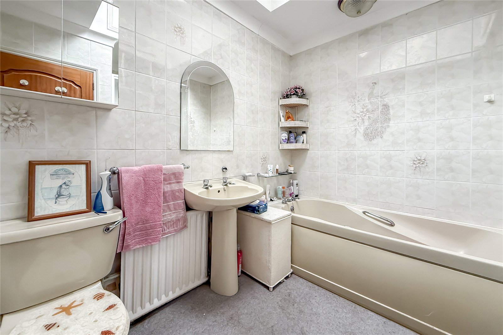 3 bed detached bungalow for sale in The Uplands, Bricket Wood, St. Albans, Hertfordshire, AL2 - Property Image 6