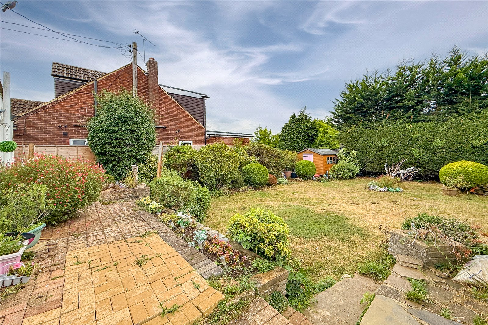 3 bed detached bungalow for sale in The Uplands, Bricket Wood, St. Albans, Hertfordshire, AL2 - Property Image 7